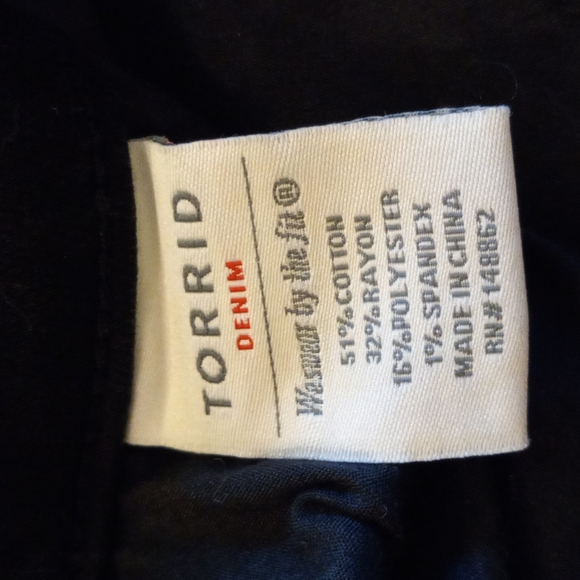 TORRID new without tags stretch denim black jeans with gold zippers. - Picture 4 of 6